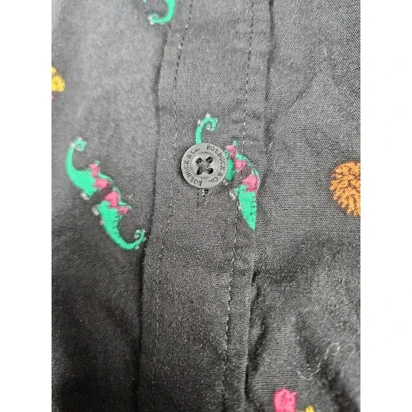 Roebuck Co Shirt Mens Size XL Black Christmas Elf Bells Button Up All Over Print - Picture 3 of 9